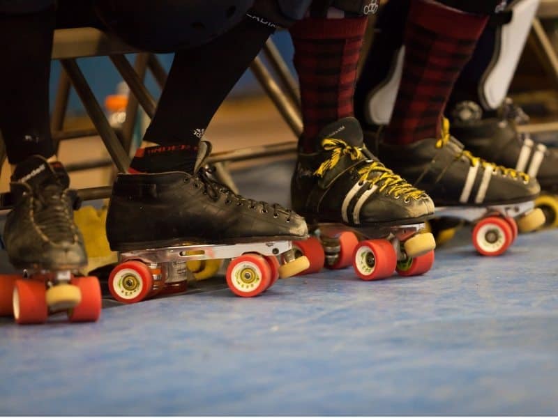 rollerskating to mass